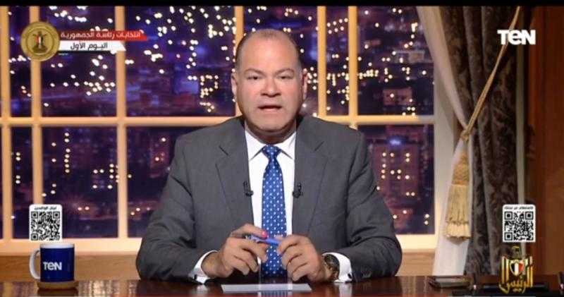 فضيحة مكتملة الأركان.. نشأت الديهي: ربع سكان مصر لا يعرفون القراءة والكتابة