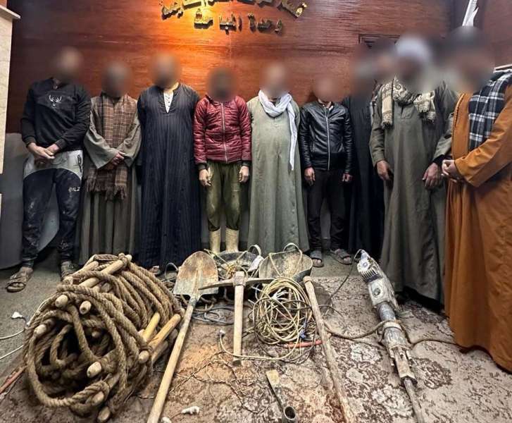 المتهمون 
