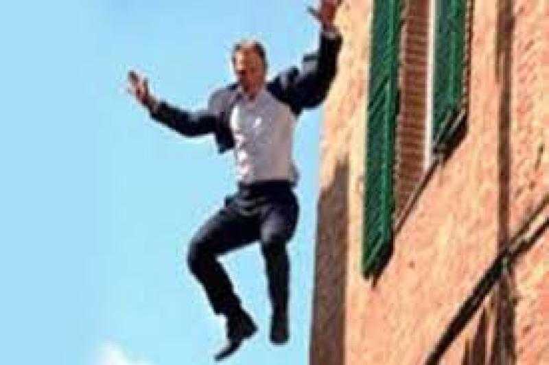 طبيب يتخلص من حياته في مصر القديمة