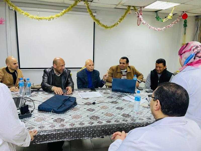 وكيل وزارة الصحة بالشرقية يتابع سير العمل بمستشفى القنايات المركزي