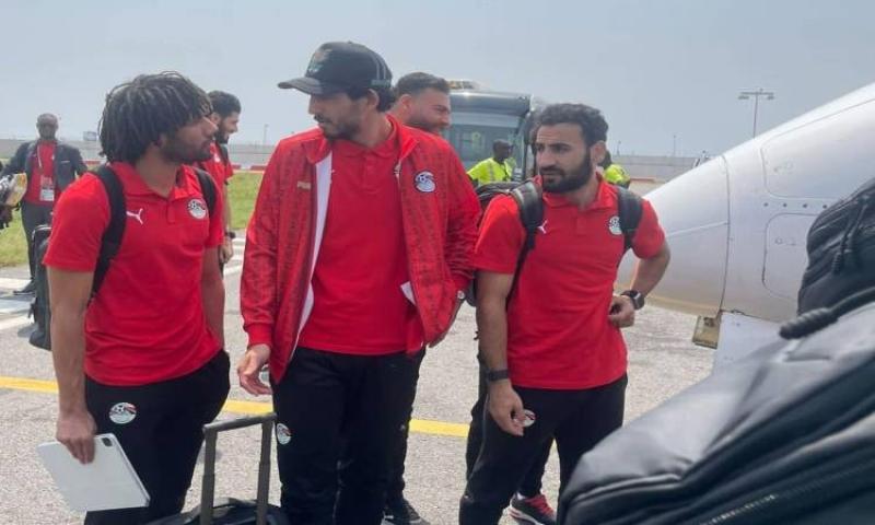 وصول بعثة منتخب مصر مطار القاهرة عقب الخروج من أمم إفريقيا