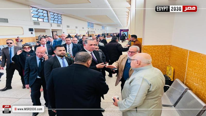 نقيب المحامين في جولة تفقدية لغرف المحامين