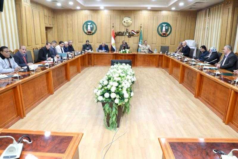 محافظ المنوفية: اجتماع تنسيقي لمناقشة آليات تنفيذ إزالة التعديات على الأصول المملوكة لوزارة النقل