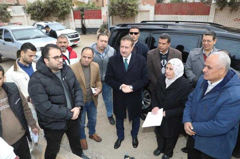 محافظ المنوفية يتفقد أعمال الرصف بطرق شنوان – شبين الكوم بتقنية FDR