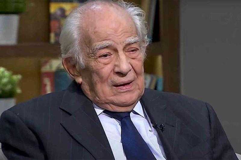 رشوان توفيق يعود للدراما من خلال هذا العمل