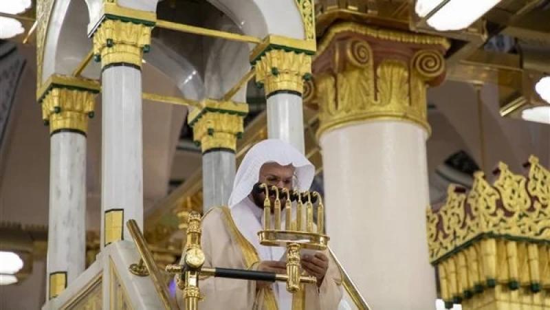 خطيب المسجد النبوي: الله أوجد الخلق وفاضل بينهم فأقربهم الأنبياء ثم من يلونهم