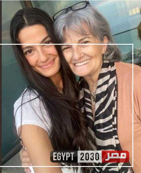 من أصول أوروبية.. من هي والدة الفنانة تارا عماد؟ ”صور”