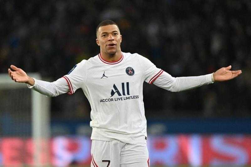 رونالدو يكشف سر وحيد لحصد مبابي الكرة الذهبية