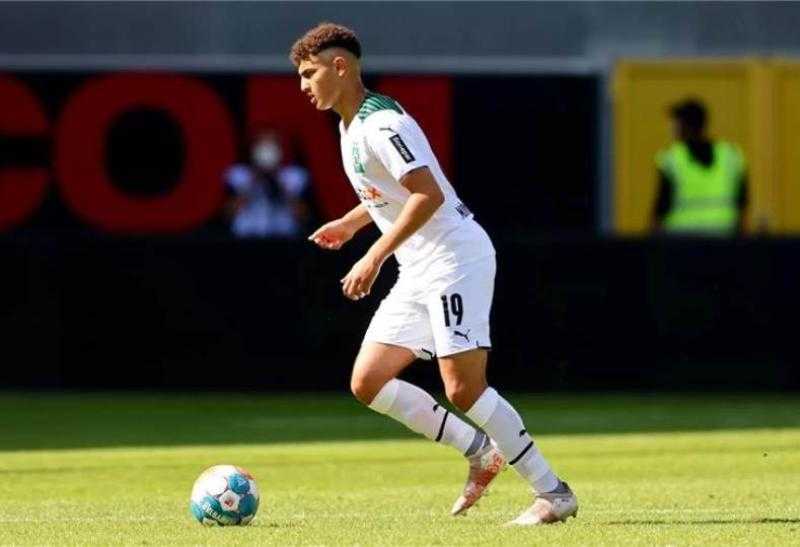 «الأهلي أم الزمالك».. والد مصطفى أشرف يكشف وجهة نجله وموعد انضمامه للدوري المصري