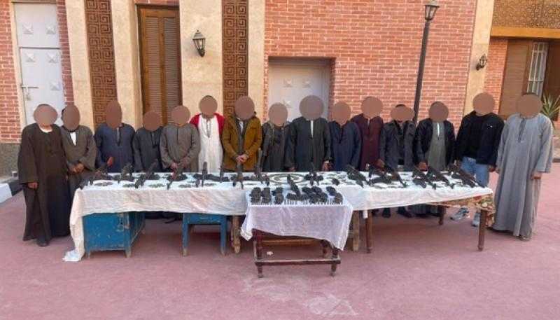 الداخلية تداهم أخطر البؤر الإجرامية بأسيوط.. صور