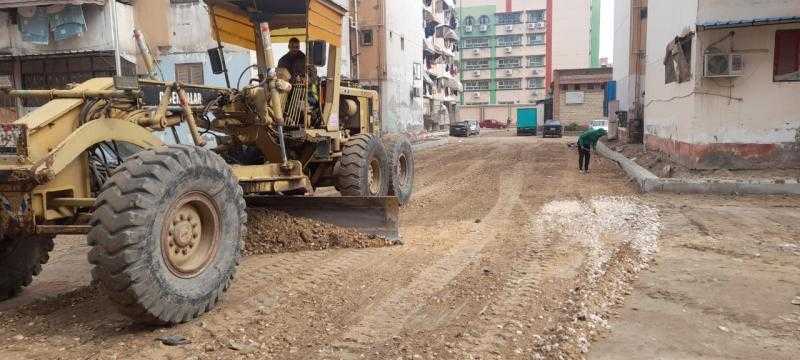 استمرار أعمال تطوير ورفع كفاءة منطقة زمزم القديمة بالضواحي ببورسعيد