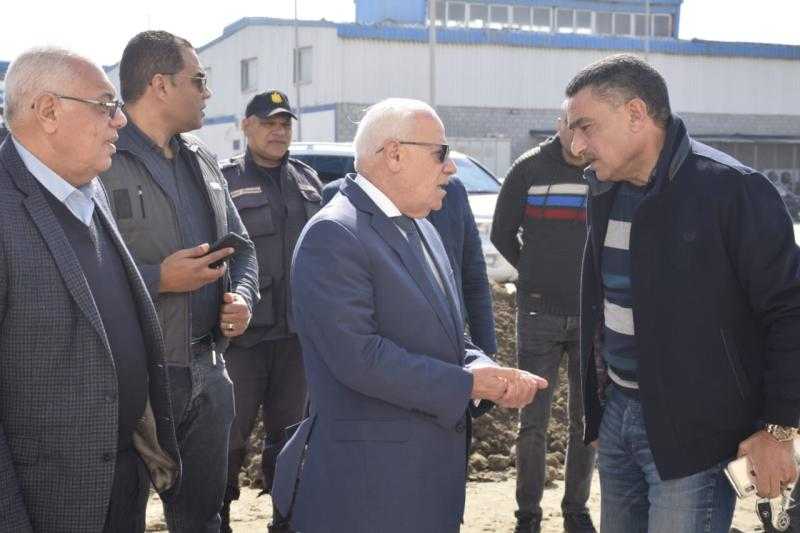 محافظ بورسعيد يشيد بمستوى العمل في إنشاء مجمع الصناعات الثالث بعد وصوله لمراحل متقدمة