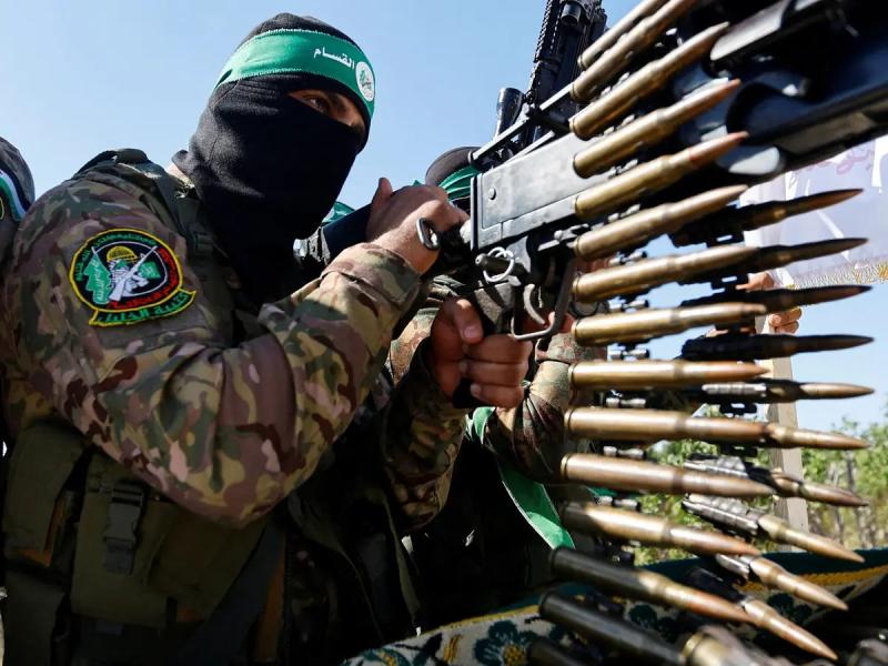 «كمين مُركب ومُحكم».. القسام تنشر بث لتفجير آليات الاحتلال جنوب قطاع غزة