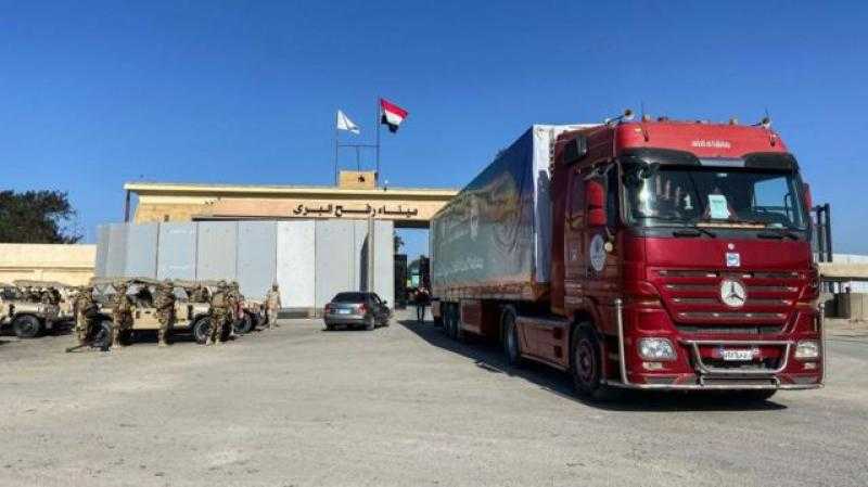 مصدر مسؤول ينفي استهداف إسرائيل لشاحنة مساعدات مصرية في غزة