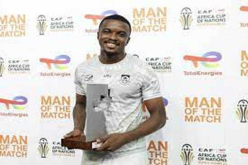 شوبير يكشف حقيقة اقتراب الأهلي من التعاقد مع موكوينا