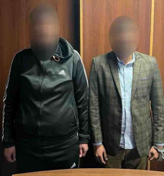 المتهمين