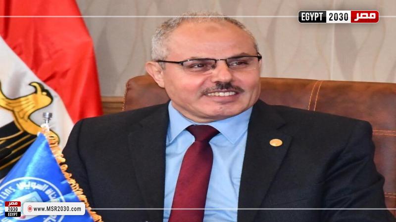 الدكتور ناصر مندور