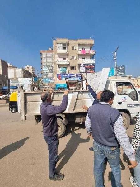 رفع 1065 حالة إشغال طريق متنوع بالبحيرة