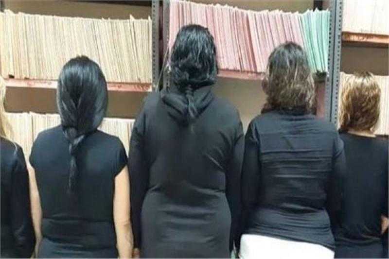 الساعة بـ500 جنيه.. حبس شبكة ممارسة الدعارة في الدقهلية