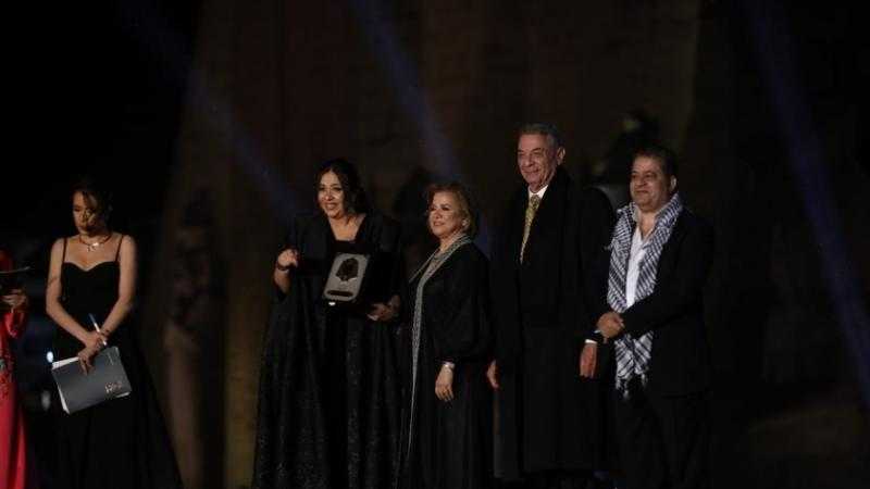 إيمي سمير غانم من مهرجان الأقصر: «أهدي التكريم لنفسي أنا استحقه»