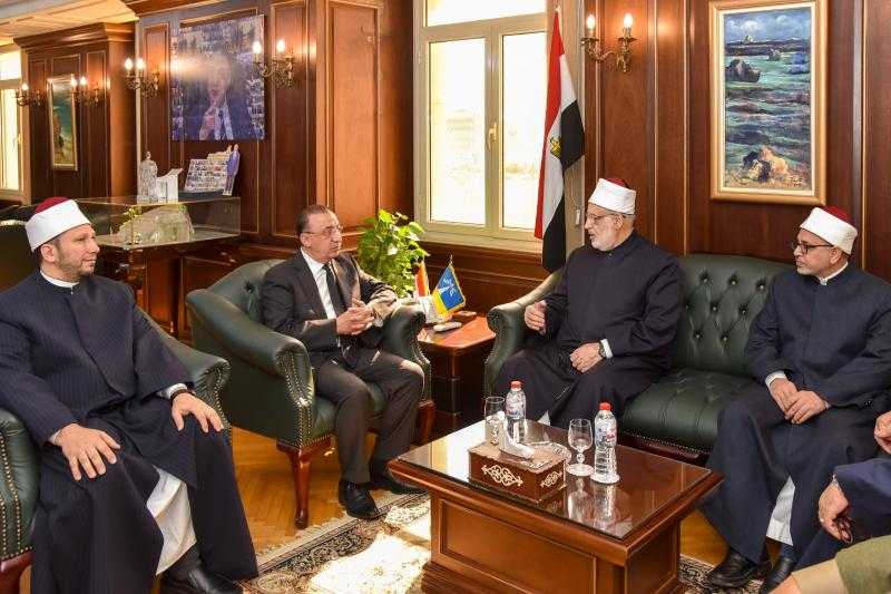 محافظ الإسكندرية يستقبل وفد الأزهر الشريف المعني بتنفيذ منتدى أنت أقوى من المخدرات