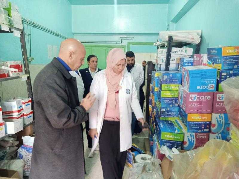 وكيل وزارة الصحة بالشرقية يتفقد سير العمل بمستشفى أولاد صقر المركزي