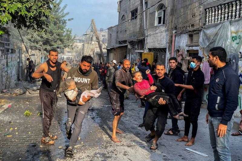 الصليب الأحمر بغزة: لا مكان آمن في القطاع.. والاحتلال يعرقل دخول المساعدات