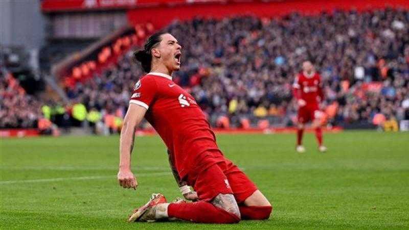 ليفربول يفوز على بيرنلي بثلاثية ويستعيد صدارة الدوري الإنجليزي