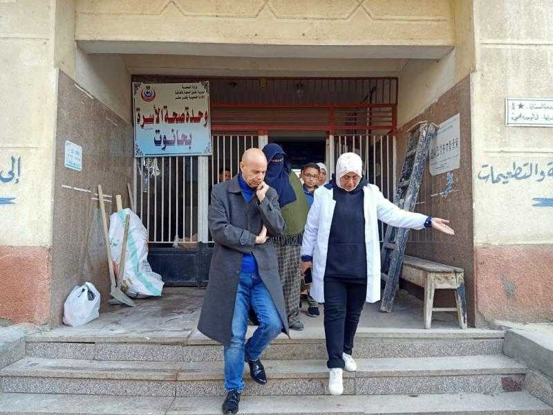 وكيل صحة الشرقية يتفقد وحدة طب الأسرة بحانوت بكفر صقر