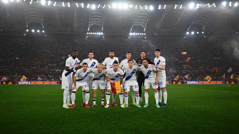 إنتر ميلان يفوز على روما برباعية ويعزز صدارته للدوري الإيطالي