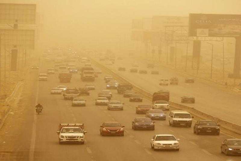 الأرصاد تحذر هذه المحافظات من رياح مثيرة للرمال والأتربة.. «فيديو»