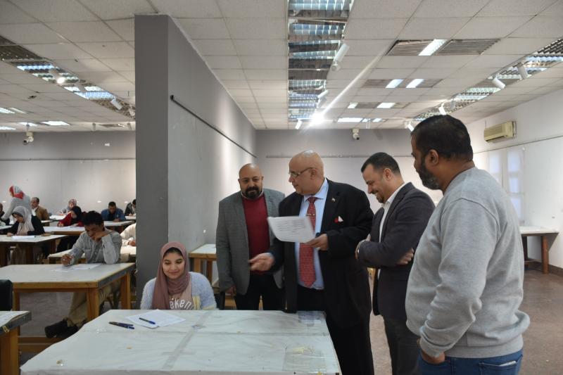جامعة الأقصر 