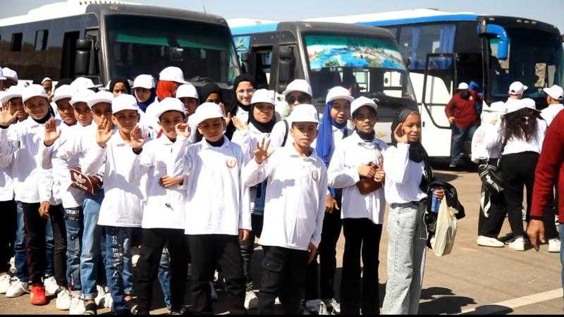 200 طفل من المحافظات الحدودية بزيارة لمصنع كيما 2 بأسوان