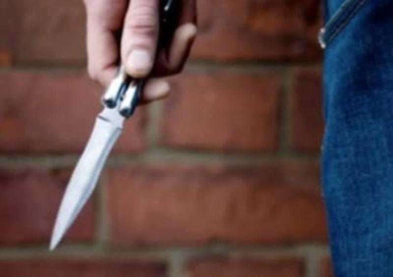 تفاصيل تهديد سائق بشركة توصيل شهيرة لفتاة بسلاح أبيض