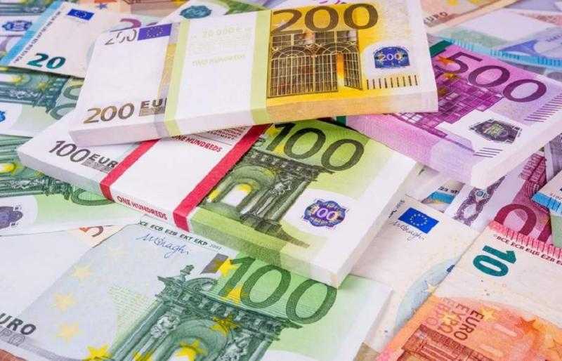 اقترب من 55 جنيهًا.. ارتفاع سعر اليورو اليوم الأربعاء بعد رفع الفائدة