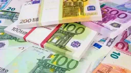 ارتفاع العملة الأوروبية.. سعر اليورو اليوم الأحد في... ارتفاع العملة الأوروبية.. سعر اليورو اليوم الأحد في البنوك