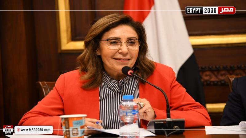 وزيرة الثقافة