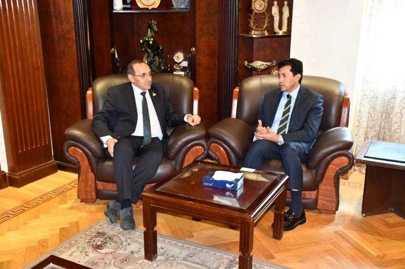 وزير الرياضة يلتقي رئيس جمعية كاريتاس الخيرية لبحث مجالات التعاون المشترك