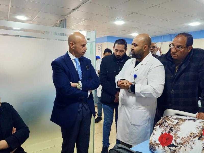 وكيل وزارة الصحة بالشرقية يطمئن على الخدمة الطبية بمستشفى السعديين