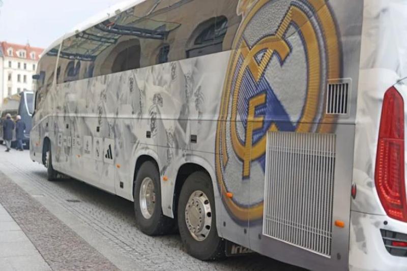 حافلة ريال مدريد تتعرض لحادث في ألمانيا