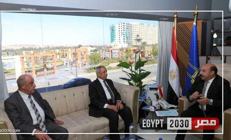 محافظ أسوان يشيد بدعم الأكاديمية العربية للعلوم والتكنولوجيا والنقل البحري