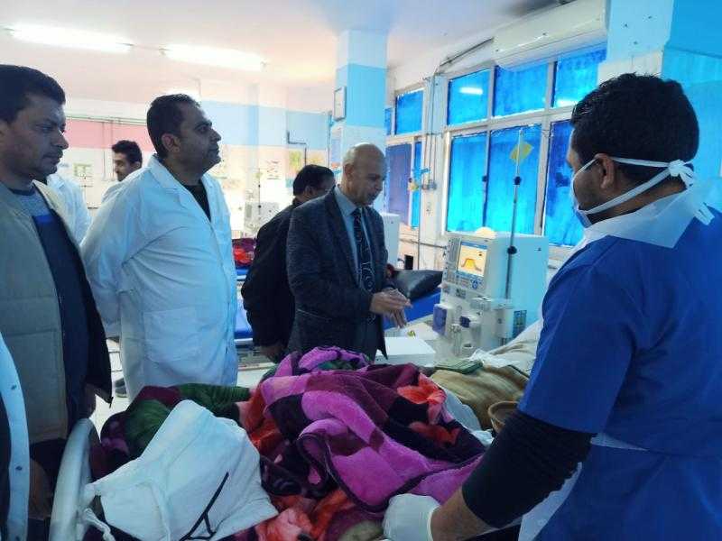 وكيل وزارة الصحة بالشرقية يتفقد الخدمات الطبية بمستشفى الصالحية المركزي