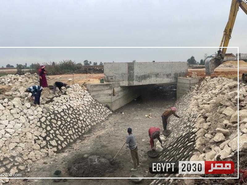محافظ الغربية يتابع استمرار الأعمال بكورنيش المحلة