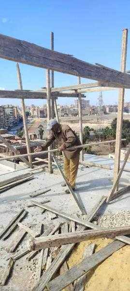 تنفيذ إزالة لـ 3 حالات تعدٍّ بالبناء المخالف بالإسماعيلية