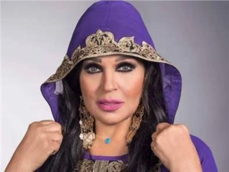 فيفي عبده: عملت عمرة 37 مرة وحجيت 5 مرات والرقص مش حرام