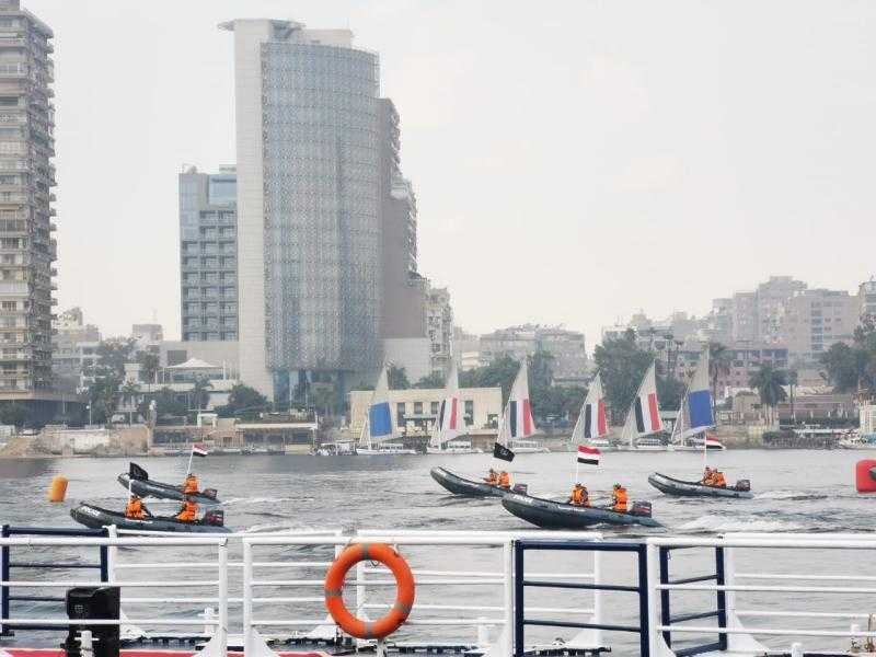 شرطة المسطحات تستعرض قدراتها بعروض نيلية (صور)