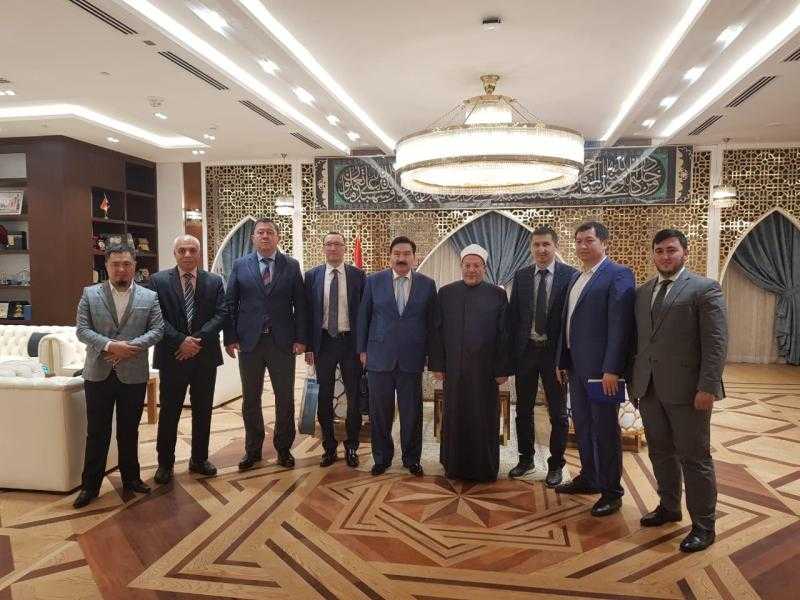 مفتي الجمهورية يبحث مع وفدًا مركز نور سلطان بكازاخستان سبل التعاون المشترك