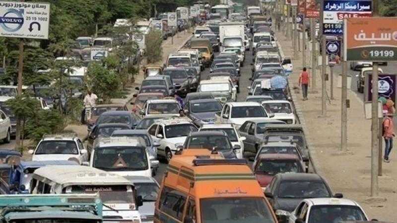 قبل ما تنزل من بيتك.. اعرف تفاصيل الحالة المرورية في شوارع القاهرة والجيزة
