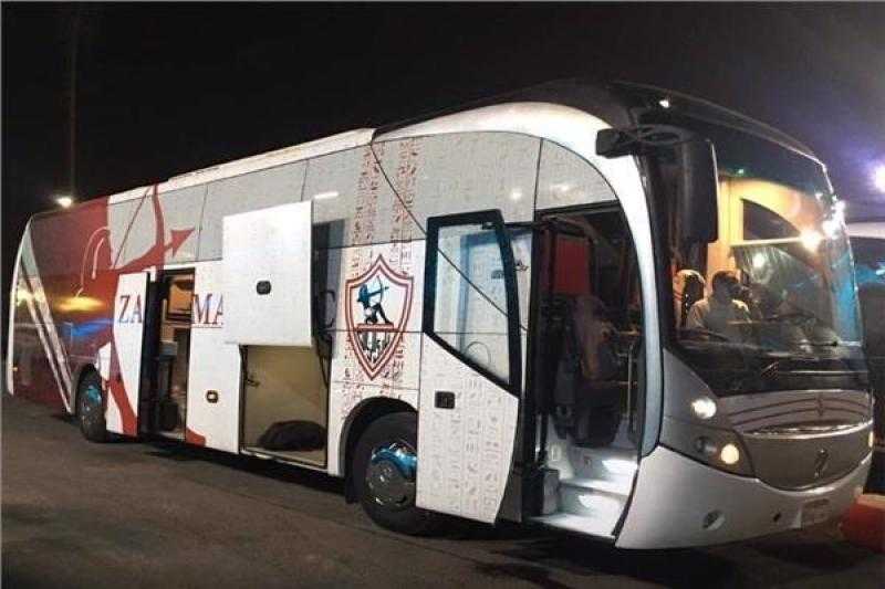 وصول حافلة الزمالك استعدادًا لمواجهة الإسماعيلي في الدوري