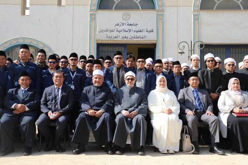بحضور رئيس جامعة الأزهر.. افتتاح الدورة التدريبية لأئمة وعلماء إندونيسيا